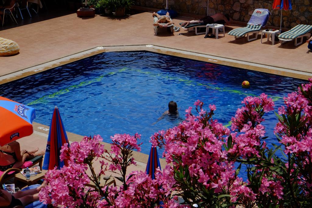 אולודניץ Hotel Imparator מראה חיצוני תמונה