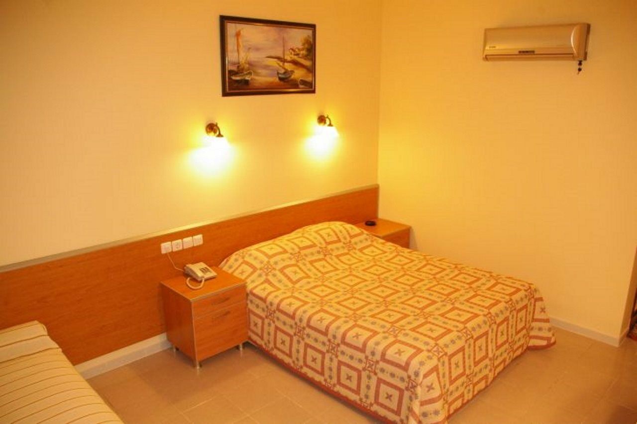 אולודניץ Hotel Imparator מראה חיצוני תמונה