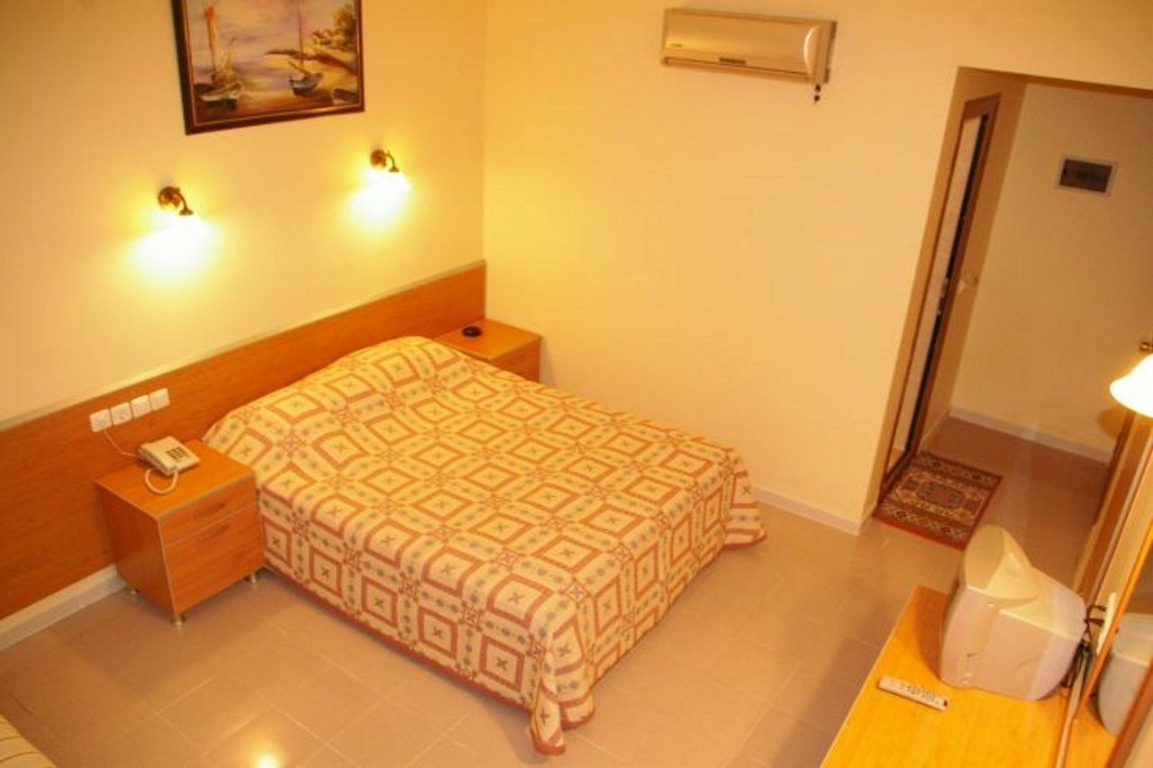 אולודניץ Hotel Imparator מראה חיצוני תמונה